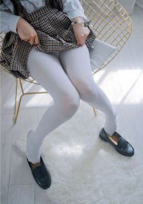 女18毛片_粤语中字在线观看