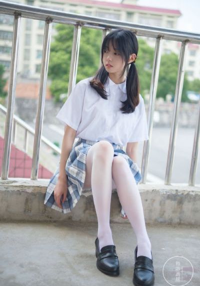 伊人免费视频二_超清影视在线观看