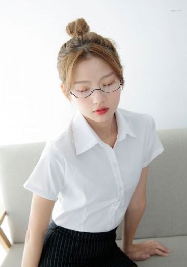 夜夜嗨av一区二区三区四季av_720超清免费观看