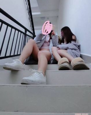 日韩丝袜av制服无码网站_国产无码网页在线观看