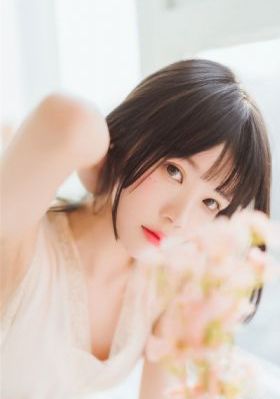动漫成年美女黄漫网站在线看_HD日韩电影在线
